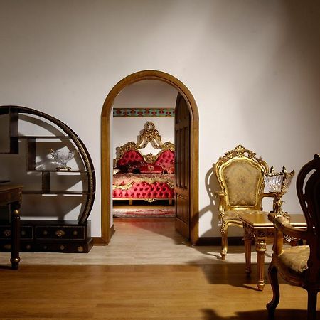 Cesme Kanuni Kervansaray Historical Hotel Bagian luar foto