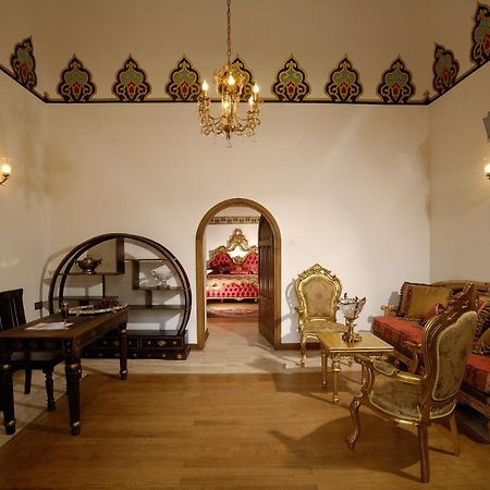 Cesme Kanuni Kervansaray Historical Hotel Bagian luar foto