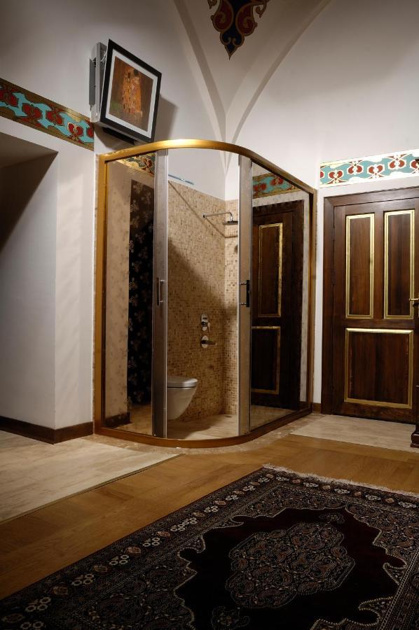 Cesme Kanuni Kervansaray Historical Hotel Bagian luar foto