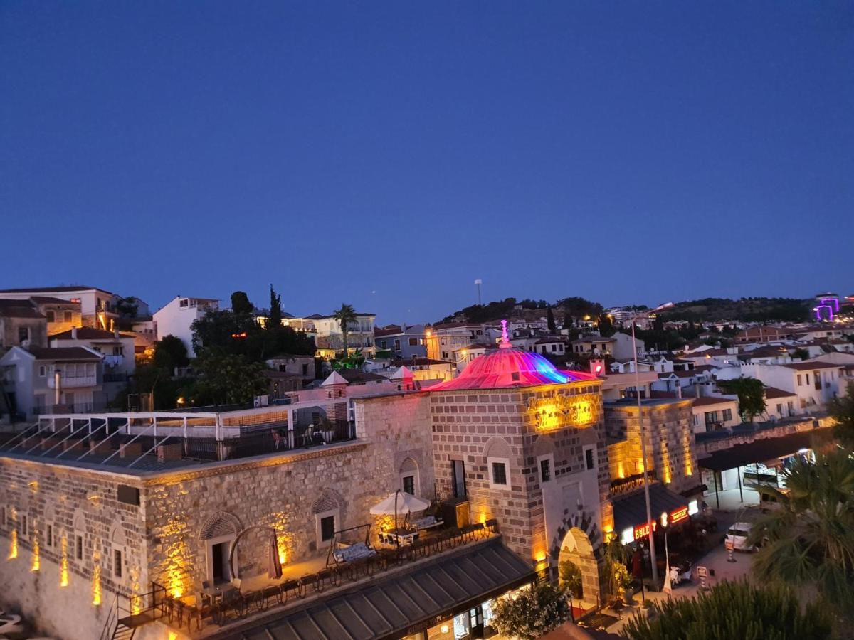 Cesme Kanuni Kervansaray Historical Hotel Bagian luar foto