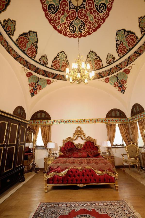 Cesme Kanuni Kervansaray Historical Hotel Bagian luar foto