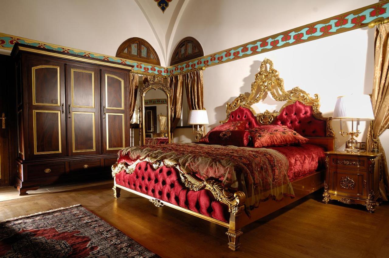 Cesme Kanuni Kervansaray Historical Hotel Bagian luar foto