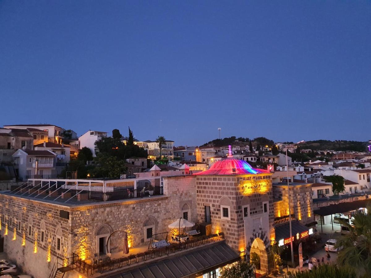 Cesme Kanuni Kervansaray Historical Hotel Bagian luar foto