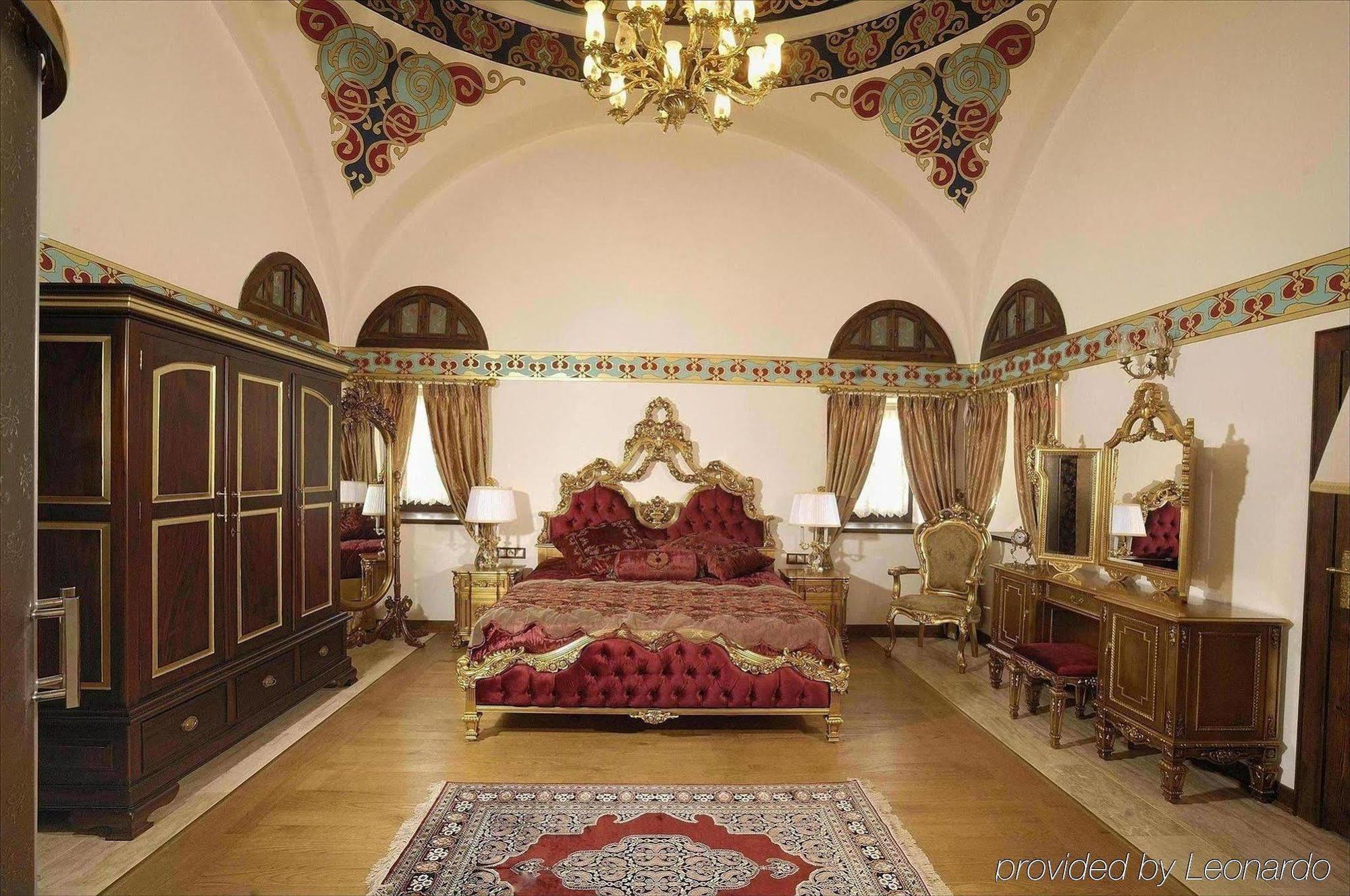 Cesme Kanuni Kervansaray Historical Hotel Ruang foto